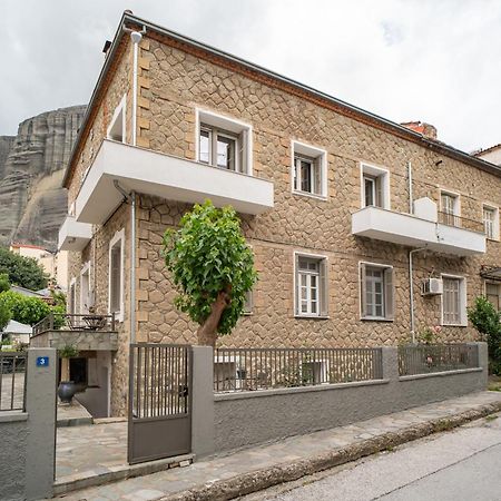The Rock Guesthouse Калампака Екстериор снимка