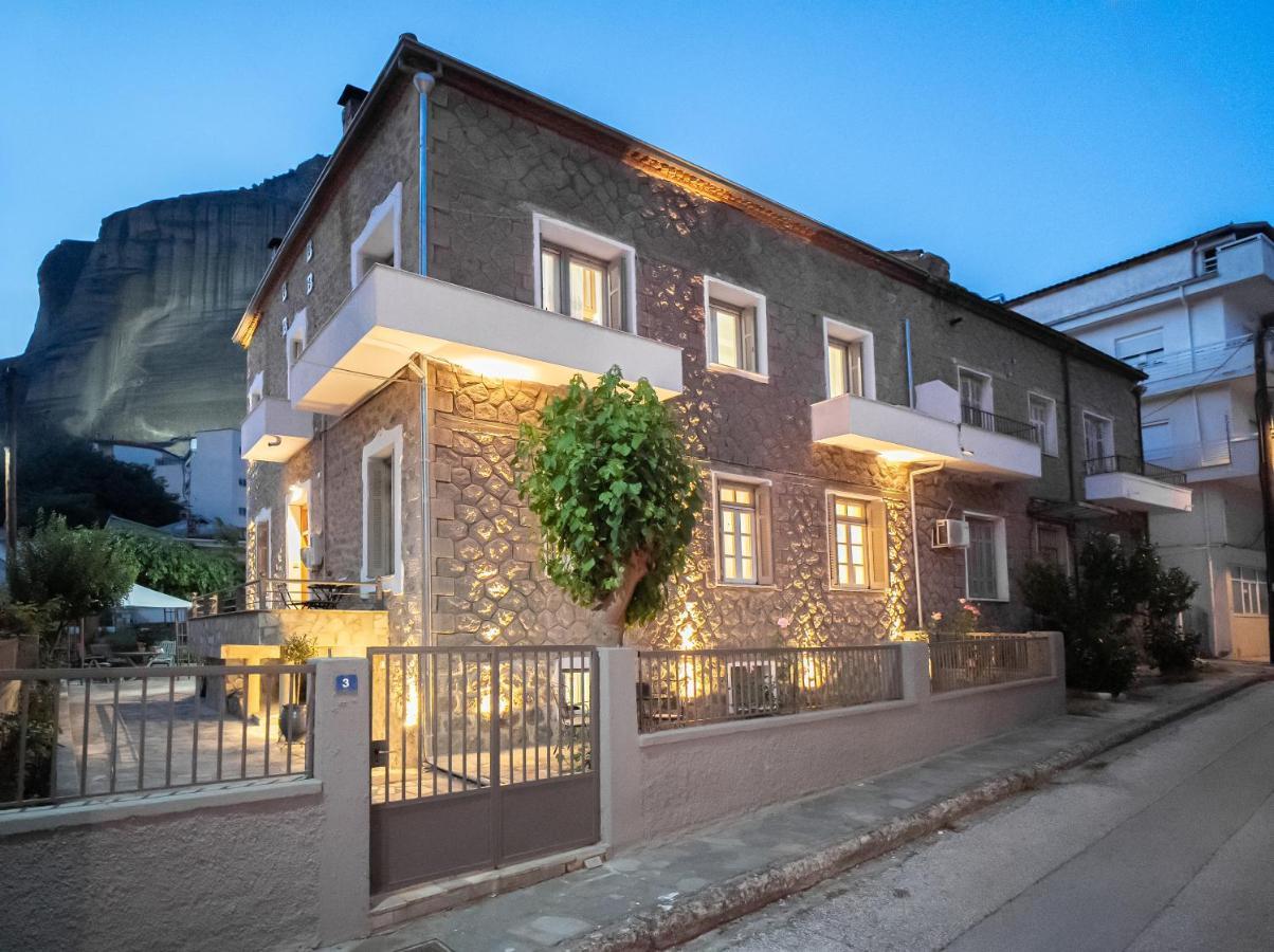 The Rock Guesthouse Калампака Екстериор снимка