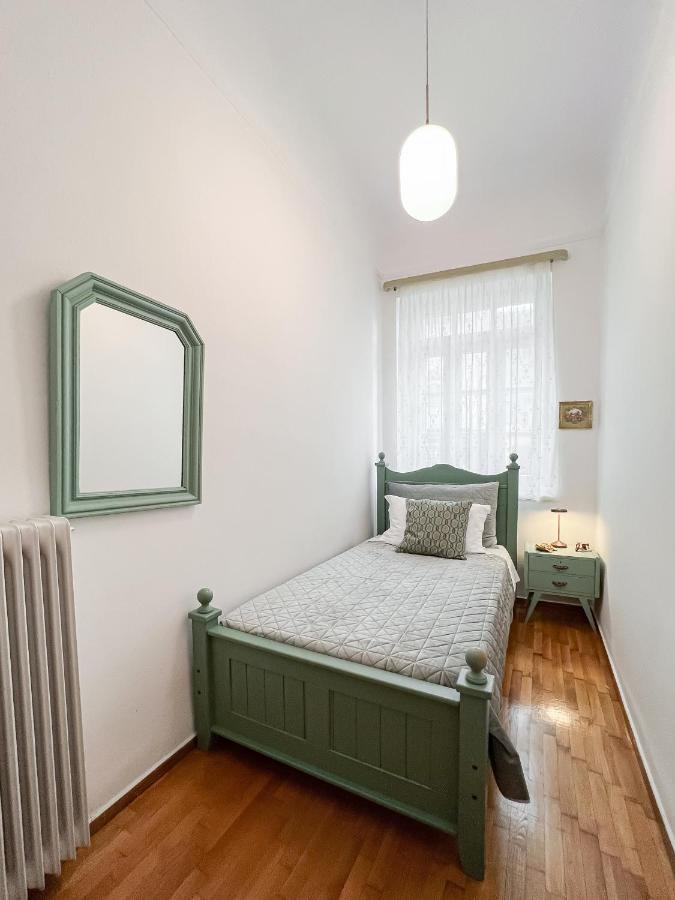 The Rock Guesthouse Калампака Екстериор снимка