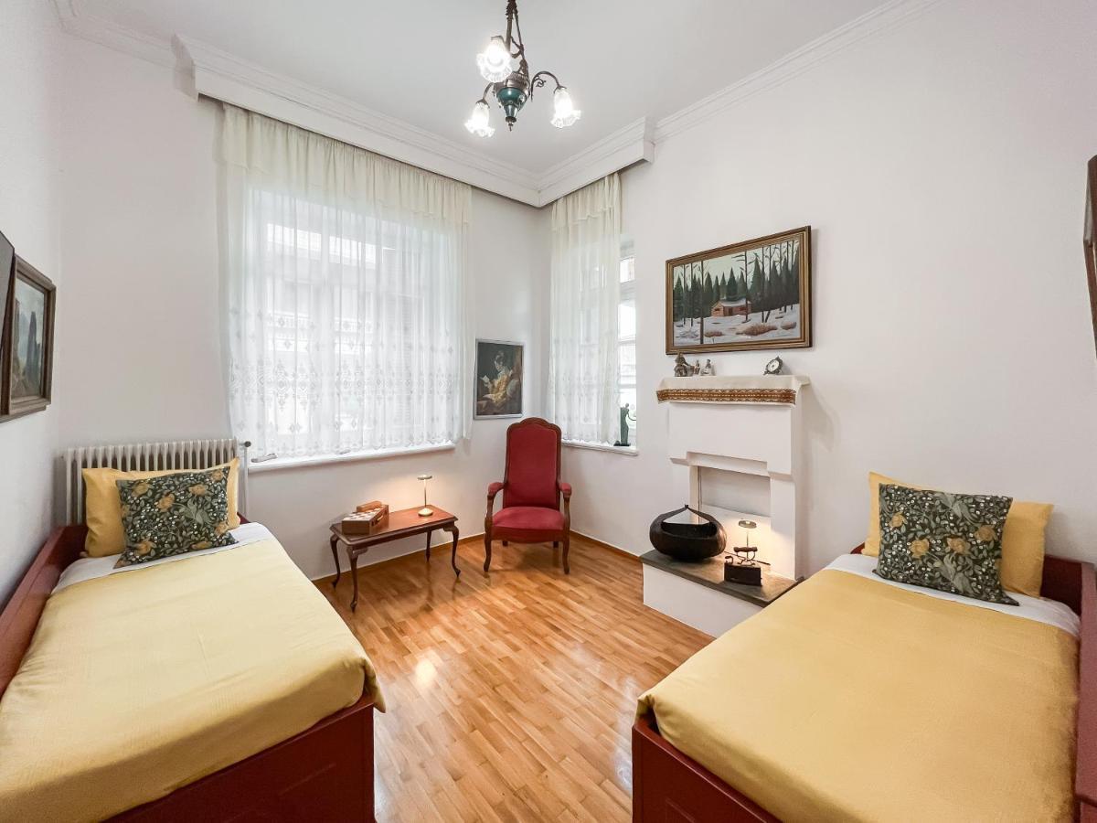 The Rock Guesthouse Калампака Екстериор снимка