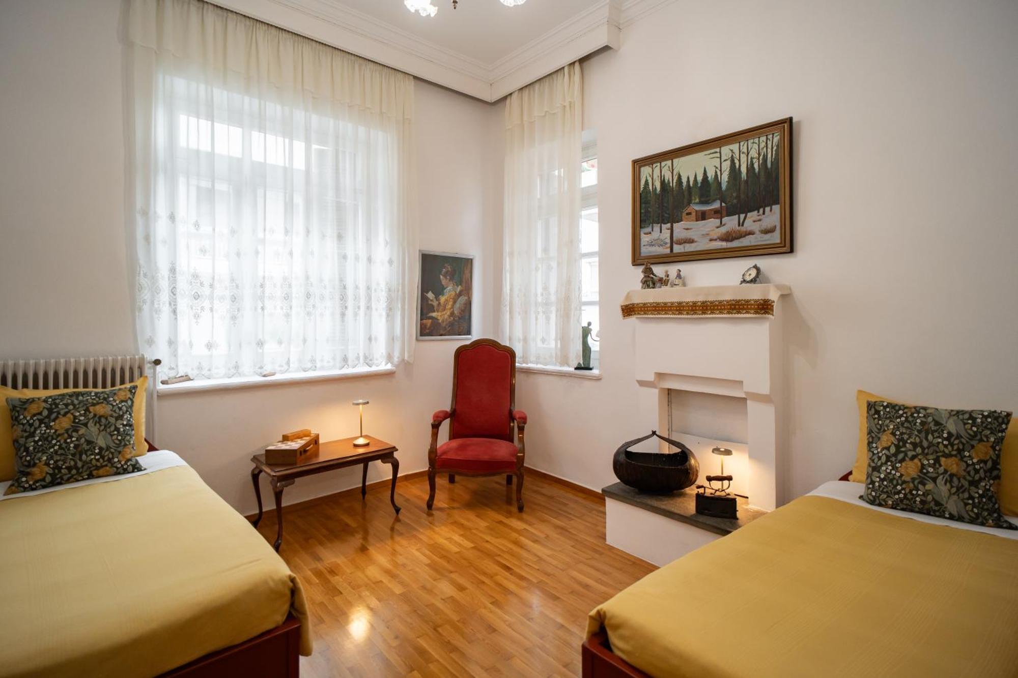 The Rock Guesthouse Калампака Екстериор снимка