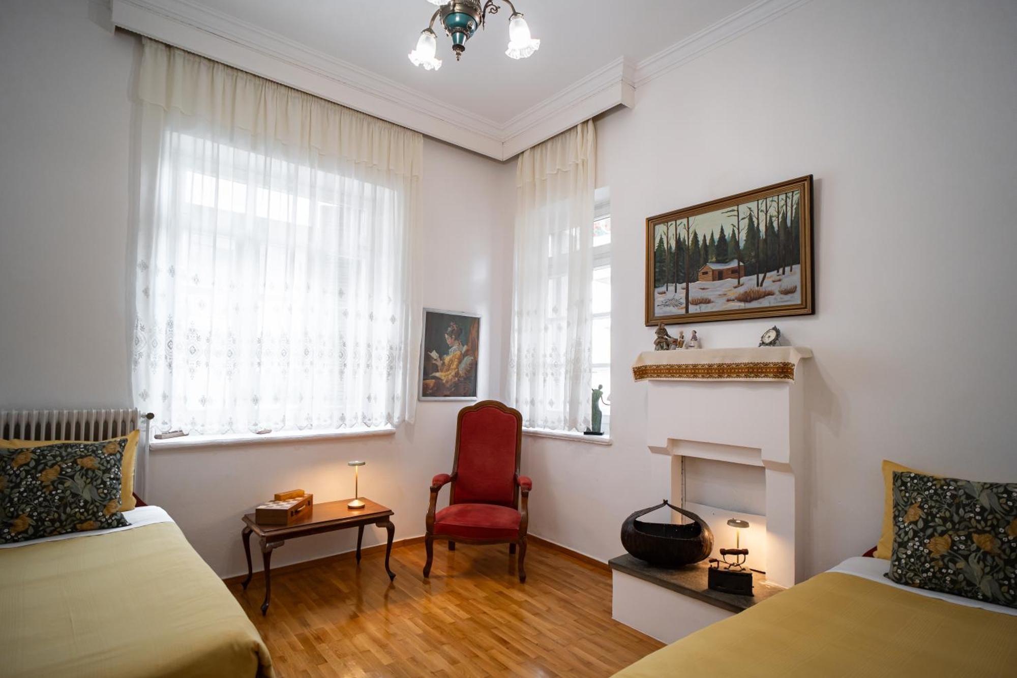 The Rock Guesthouse Калампака Екстериор снимка
